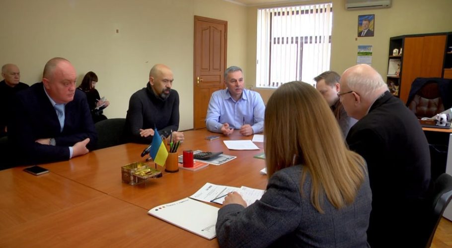 Розкопки на трамвайній колії, зелені струмки та розмови про зміни клімату в Кам’янському