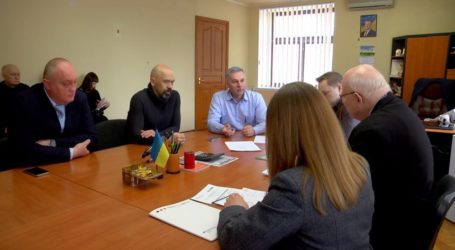Розкопки на трамвайній колії, зелені струмки та розмови про зміни клімату в Кам’янському