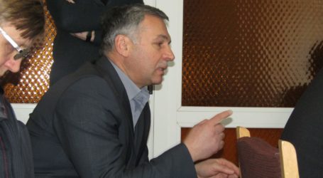 Тільки українською вимагає розмовляти в міськраді перший заступник голови Кам’янського