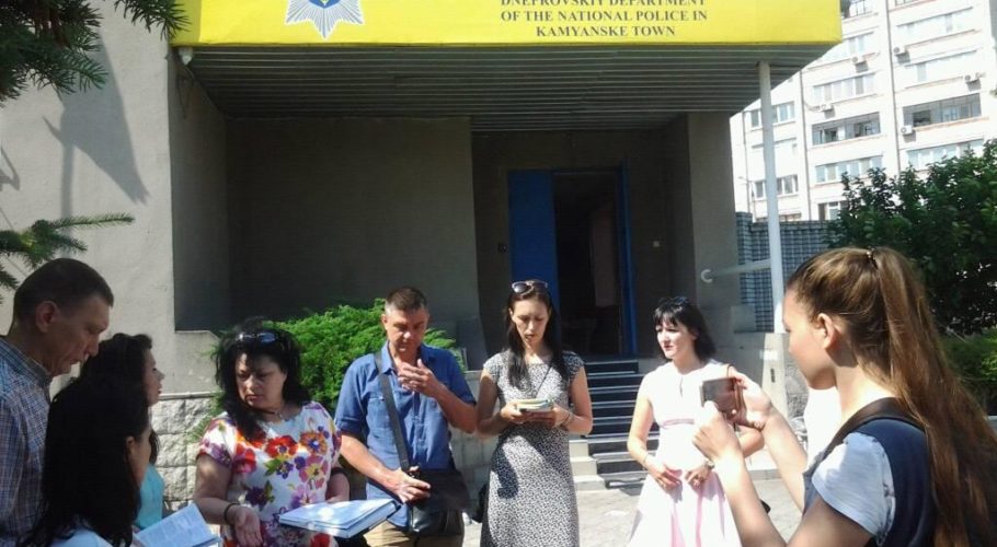 Справа чорної кішки в Камян’ському: нема потерпілого – нема злочину