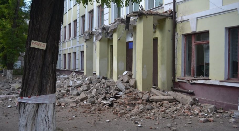 По школе №20 в Каменском отчитались эксперты и высказались власти