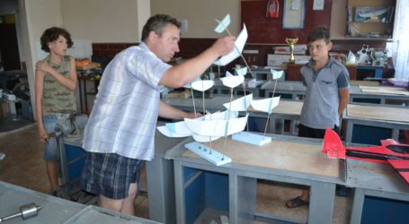 Хлопці з Кам’янського освоюють небо