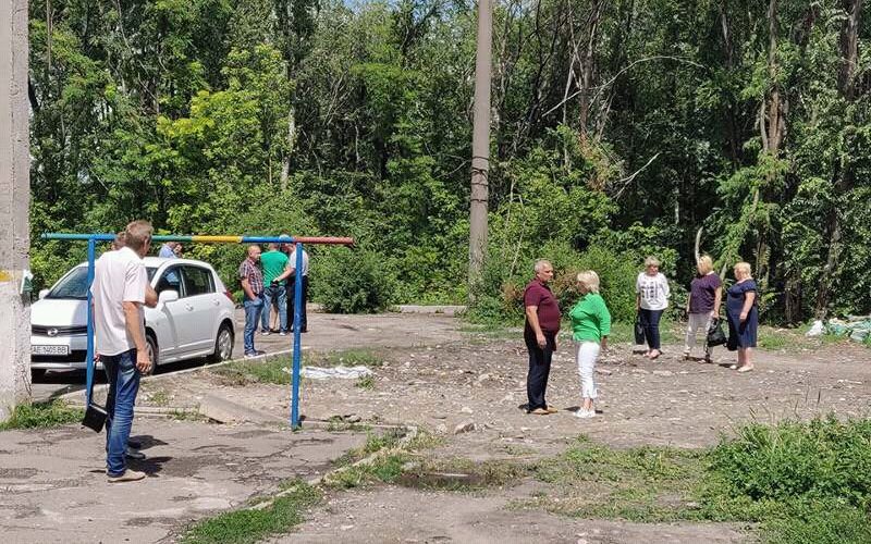 Грабіжниця бабусь, напад на агітнамети в Кам’янському та пошуки води на Дніпробуді
