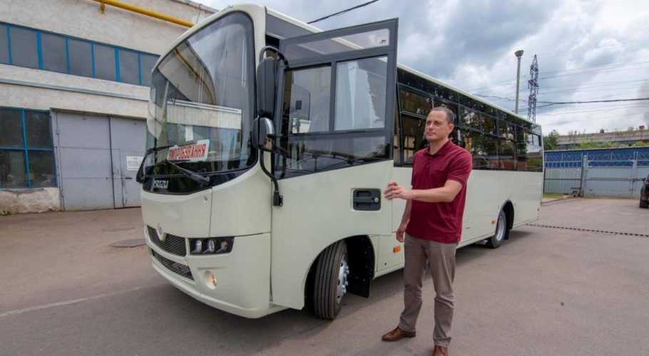 Нові комунальні автобуси у Кам’янському: в цьому році 30 штук за гроші від ДМК