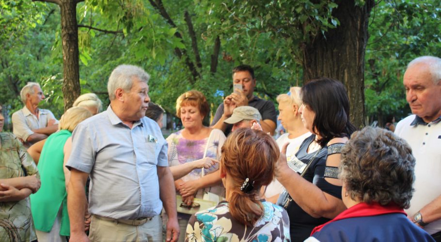 Каменчан призвали «стучать» на соседей, а те в ответ требуют дать нормальное отопление (+видео)