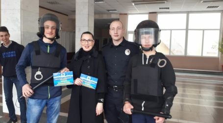Профорієнтація від поліції в Кам’янському та рекомендації юристів щодо заяви про правопорушення