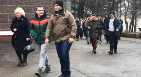 Раптова навчальна евакуація та інші профілактичні заходи рятувальників в Кам`янському