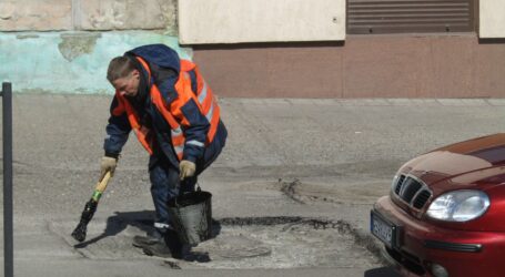 Ремонти доріг в Кам’янському: мрії комунальників