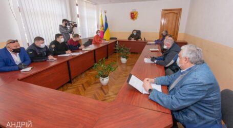 Ситуацію з поширенням коронавірусу у Кам’янському обговорили на штабі з протидії епідемії