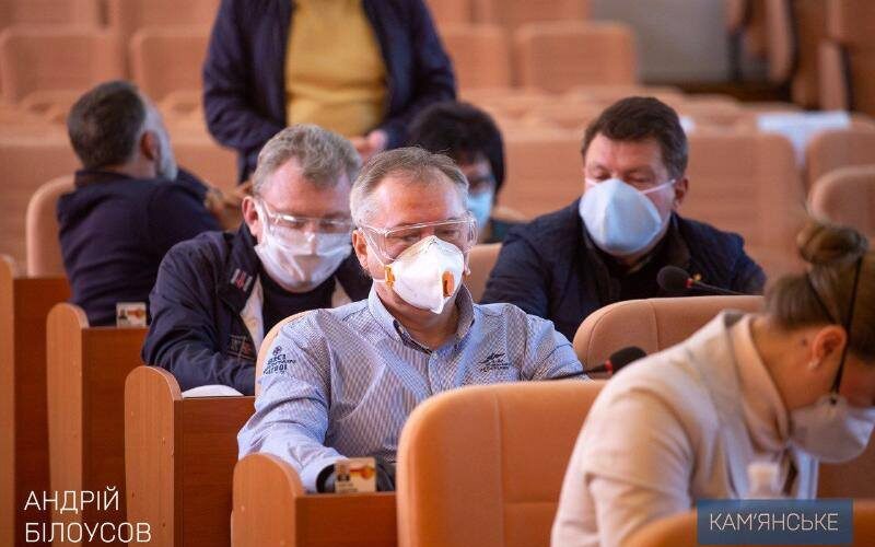 Заплатити за користування землею попросила міськрада Кам’янського власників великих заводів