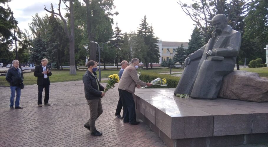 Про перепоховання Кобзаря та минуле націоналізму в Кам’янському