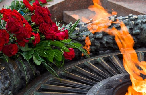 Андрій Білоусов привітав мешканців Кам’янського з Днем Перемоги