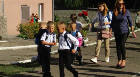 Перший дзвоник за карантинного режиму в Кам’янському