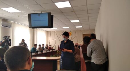 Міськвиконком Кам’янського: нові опалювальні тарифи та нові міські нагороди (виправлено)