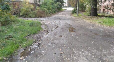Таємничий струмочок в центрі Кам’янського: нізвідки і в нікуди