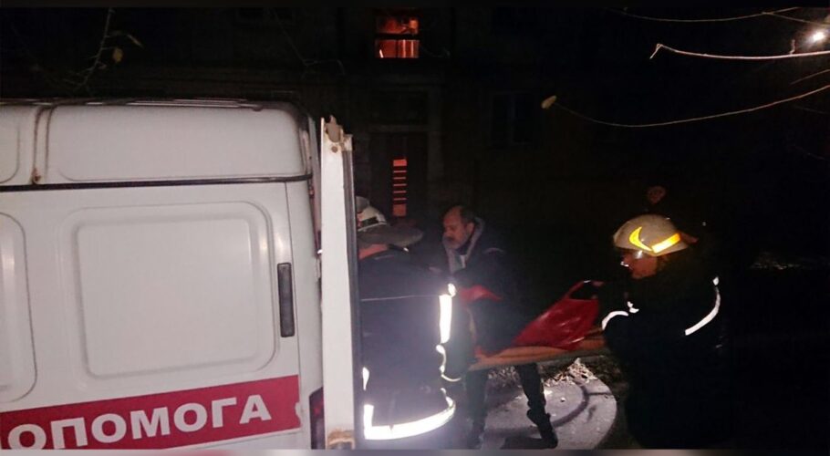 Про небезпеку пожеж в багатоповерхівках попередили рятувальники Кам’янського