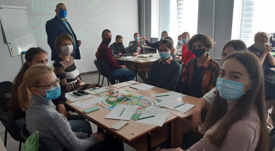 Молодіжний рух в Кам’янському за підтримки міського самоврядування набирає обертів