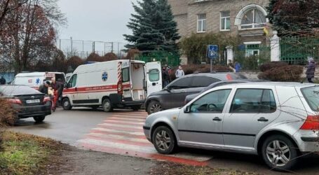 Троє ліцеїстів в Кам’янському отруїлись невідомим алкоголем
