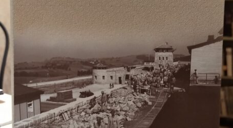 Жахіття німецького Маутгаузена: у бібліотеці Кам’янського з’вилась книга про німецький концтабір