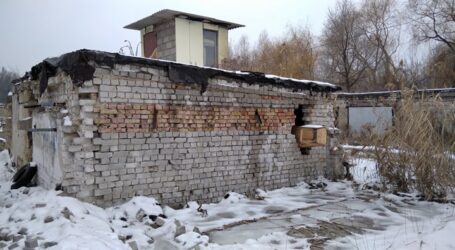 Труна в стіні, або що цікавого можна знайти в покинутих гаражах в Кам’янському