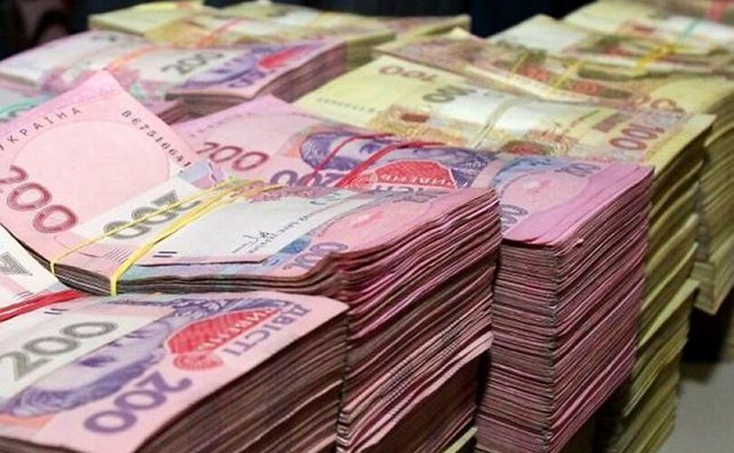 На Дніпропетровщині посадовець наживався на інвентаризації земель