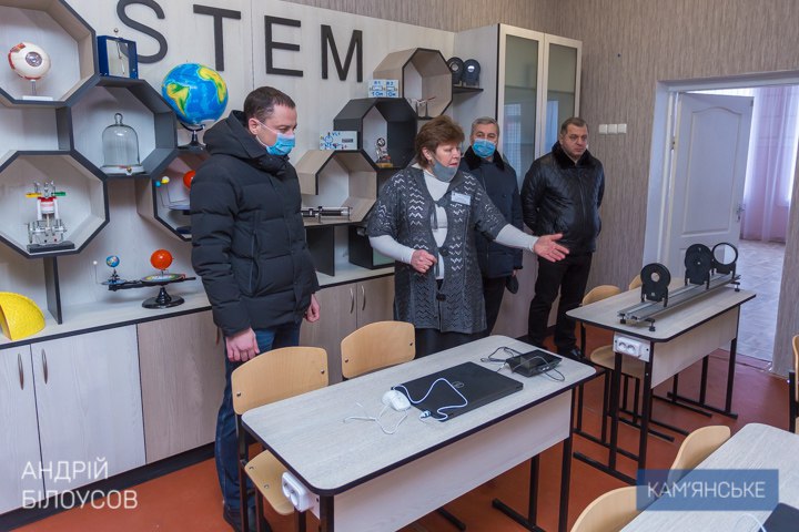 У Кам’янському ліцеї НІТ № 2 відкрилася STEM-лабораторія