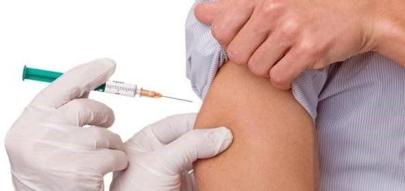 Вакцинація проти COVID-19 в Україні розпочнеться в лютому