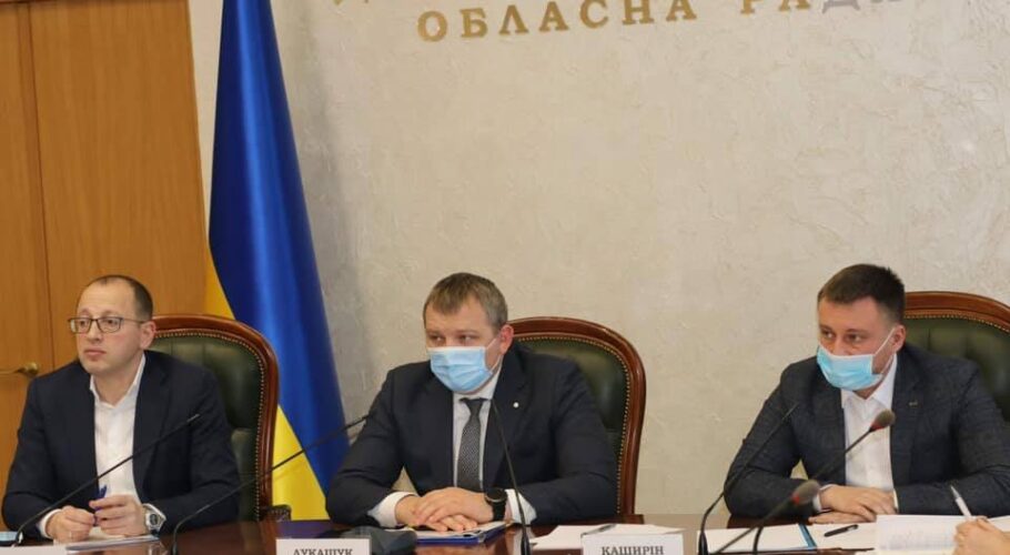 Районні ради Дніпропетровщини в пошуках повноважень та фінансування