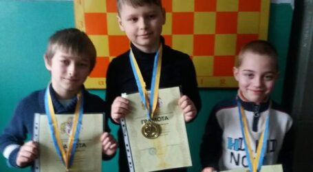 Кам’янські шашкісти стали кращими в обласних змаганнях
