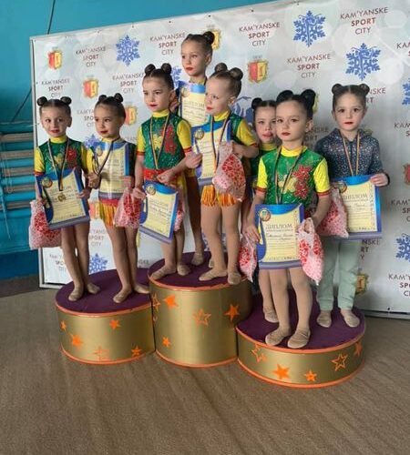 Юные грации Каменского достойно выступили на соревнованиях по гимнастике