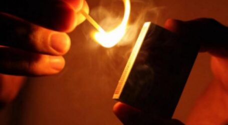 У Кам’янському підпалили агітаційний намет