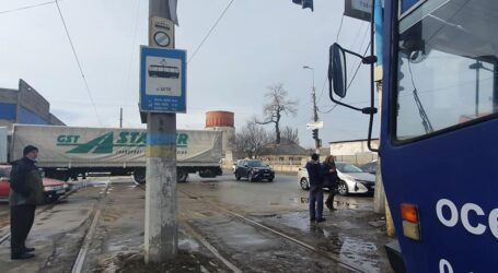 У Кам’янському вантажівка збила чоловіка