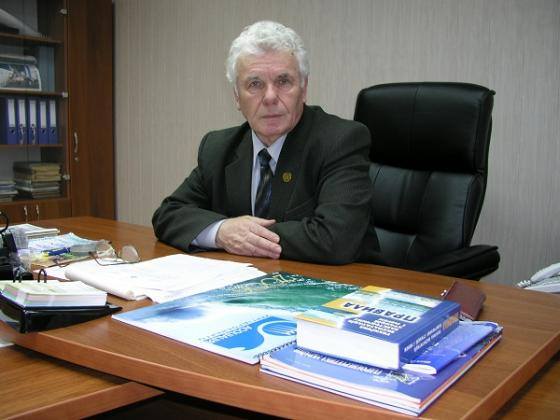 Найстаршому працівникові Середньодніпровської ГЕС в Кам’янському виповнилось 85 років