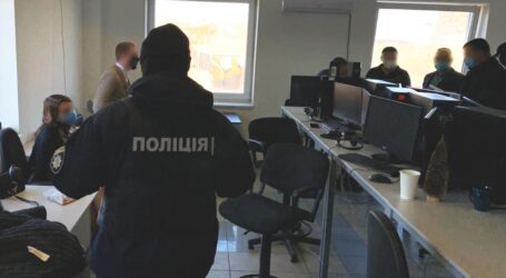 Кіберполіцейські Дніпропетровщини припинили незаконну діяльність шахрайської фінансової піраміди