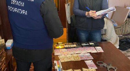 На Дніпропетровщині поліцейські перекрили канал постачання наркотиків до колонії
