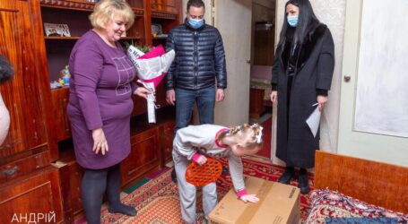 Міський голова Кам’янського привітав мам, які виховують особливих діток