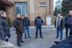 Кам'янське прибирають після осінньо-зимового періоду - ФОТО