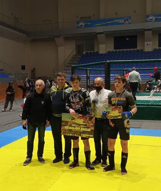 Кам’янські спортсмени вибороли нагороди по козацькому двобою