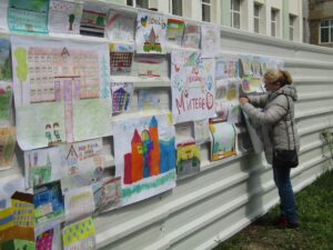 Закінчити ремонт школи в Кам’янському вимагають від ОДА батьки учнів - ФОТО