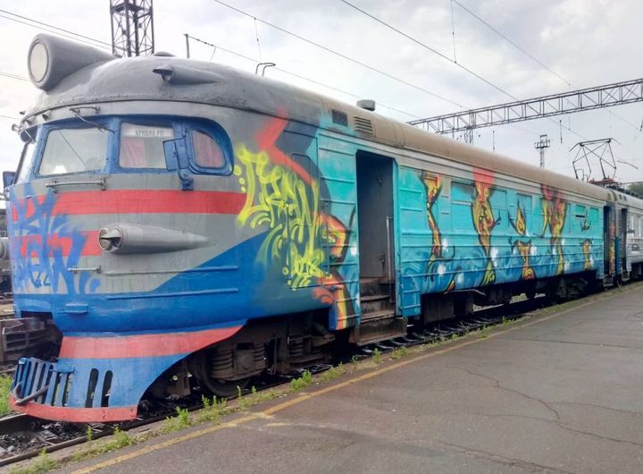 На Дніпропетровщині вандали псують електрички