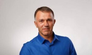 Як мешканці Кам’янського залучені до оборони міста - ФОТО