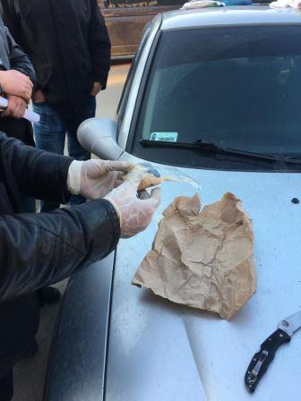 На Дніпропетровщині викрили двох поліцейських за торгівлю наркотиками