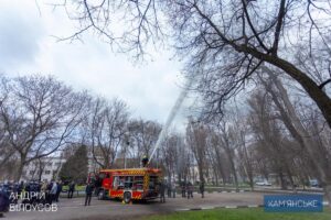 У Кам'янському привітали працівників пожежної охорони - ФОТО