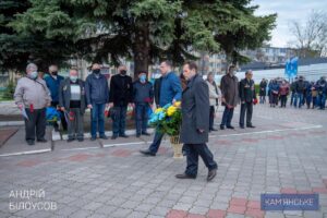 У Кам’янському відбулась церемонія покладання квітів до пам`ятника «Чорнобиль – вічний біль України» - ФОТО
