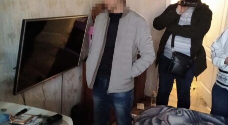 Поліція Дніпра затримала двох чоловіків за розповсюдження дитячої порнографії