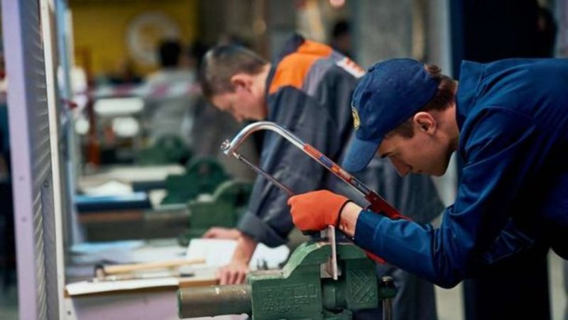 В Україні взялися піднімати престиж робітничих професій