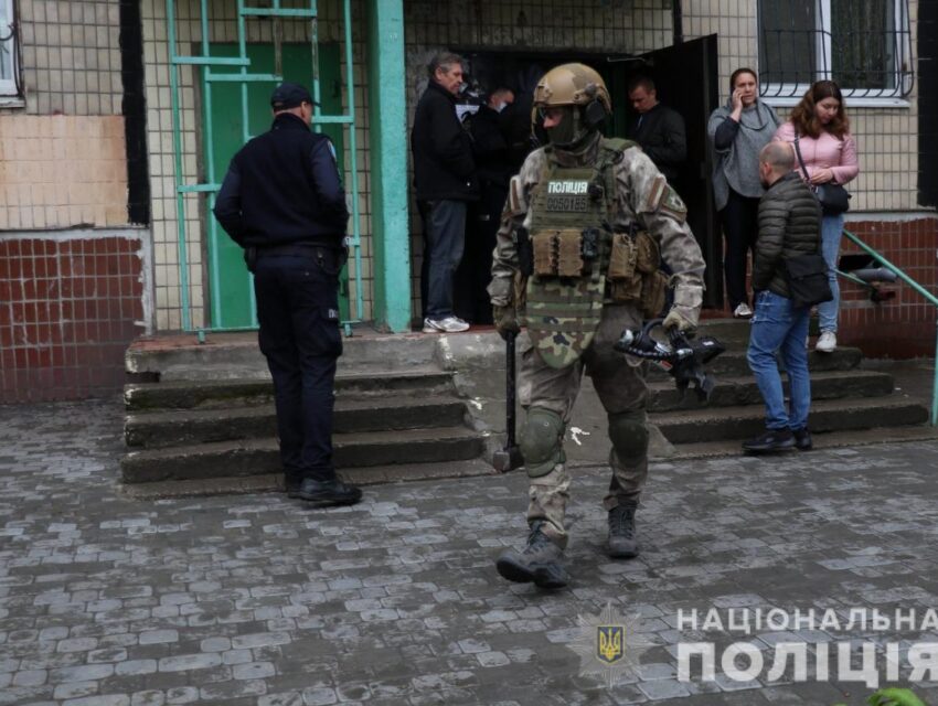 У Дніпрі чоловік погрожував підірвати будинок