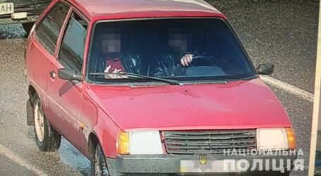На Дніпропетровщині чоловік під виглядом соцпрацівника обікрав пенсіонерку