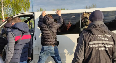 Правоохоронці Дніпропетровщини викрили нелегальні пасажирські перевезення з ОРДЛО