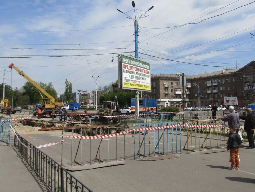 У Кам’янському рух транспорту на майдані Героїв буде відновлено 29 травня